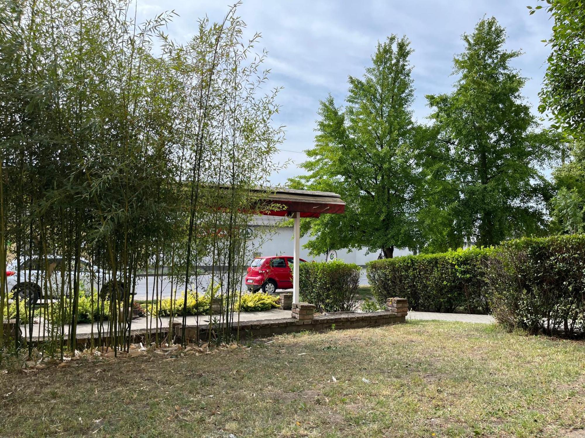 Centr00M Apartman Dunafoldvar 客房 照片